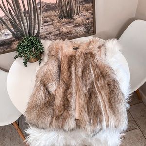 TOPSHOP Faux Fur Vest